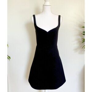 🖤 LBD of Dreams - Shift Style with Sweetheart Neckline & Flare Skirt 🖤